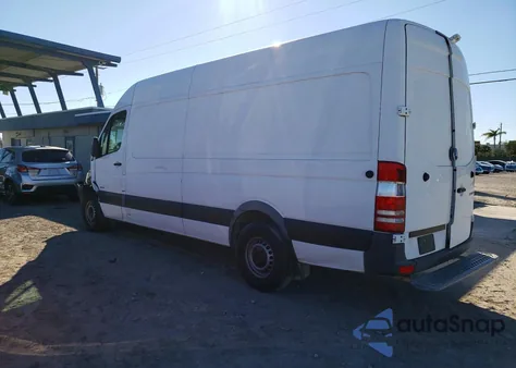2016 Mercedes-Benz Sprinter 2500 z USA, uszkodzony, nr VIN WD3PE8DD6GP247790